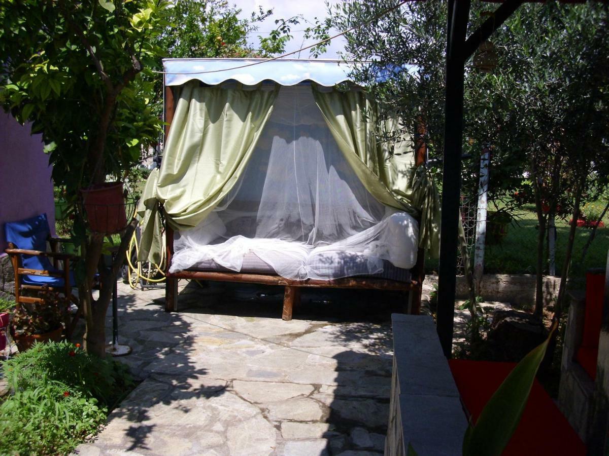 Villa Julia Nea Plagia Exterior foto